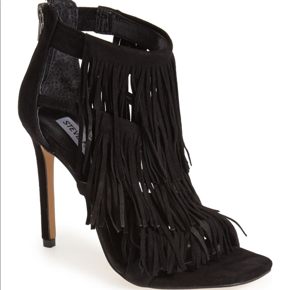 Steve Madden Fringly Sandal